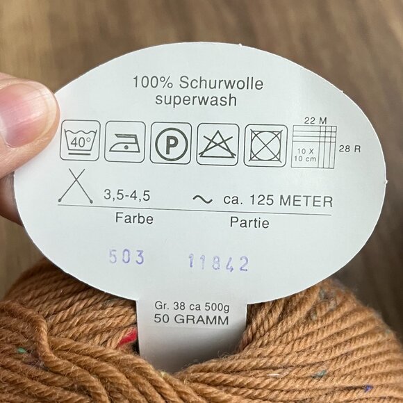 Linie 144 Gala 100% Wool Yarn Bundle Caramel Tan Brown with Multi Color Flecks ( - Picture 3 of 7